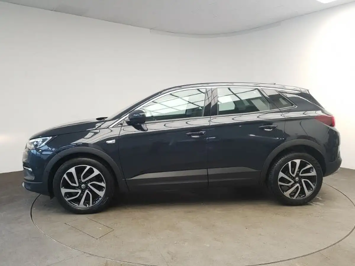 2019-vauxhall-grandland-x-12-elite-nav-big-3