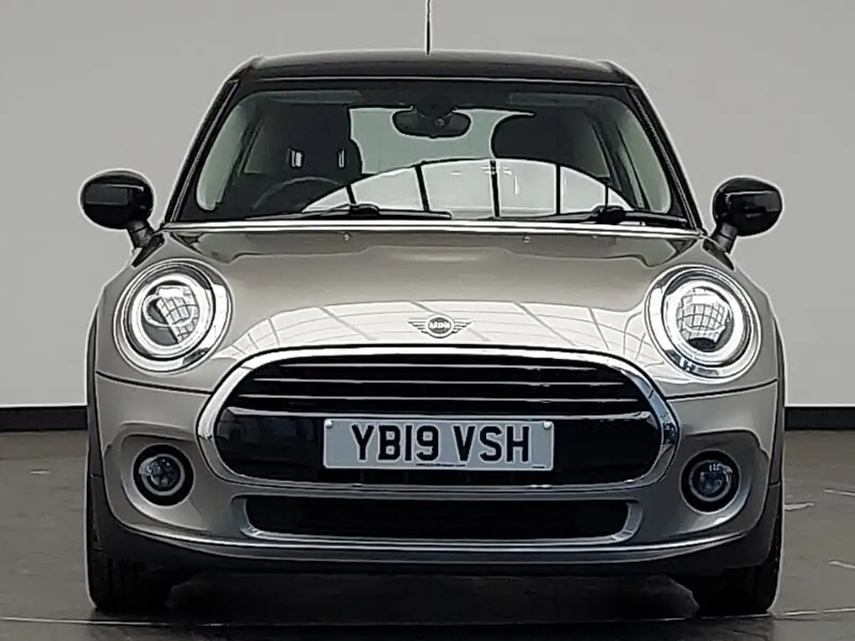 2019-mini-cooper-15-cooper-classic-hatchback-5d-big-15
