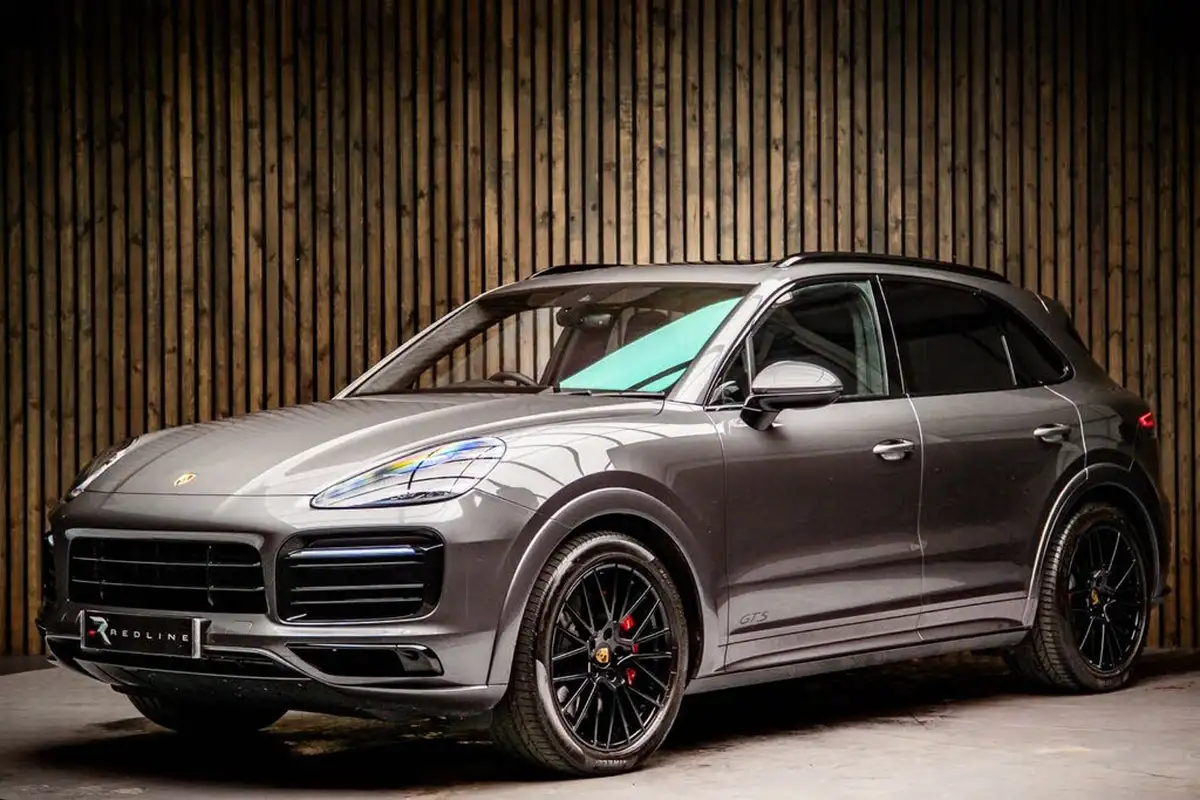 2023-porsche-cayenne-40-v8-gts-station-wagon-big-7
