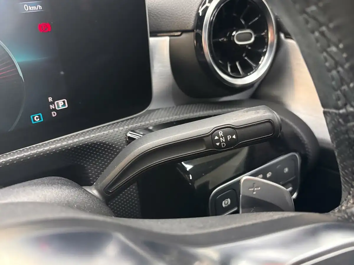 2020-mercedes-benz-cla-13-cla-180-amg-line-coupe-4d-big-26