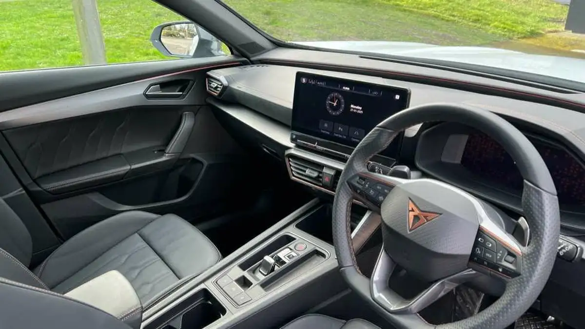 2024-cupra-formentor-14-e-hybrid-v2-big-8