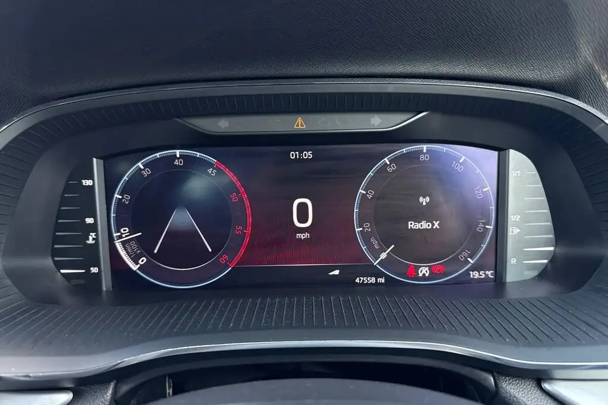 2021-skoda-octavia-20tdi-se-l-116ps-estate-big-37