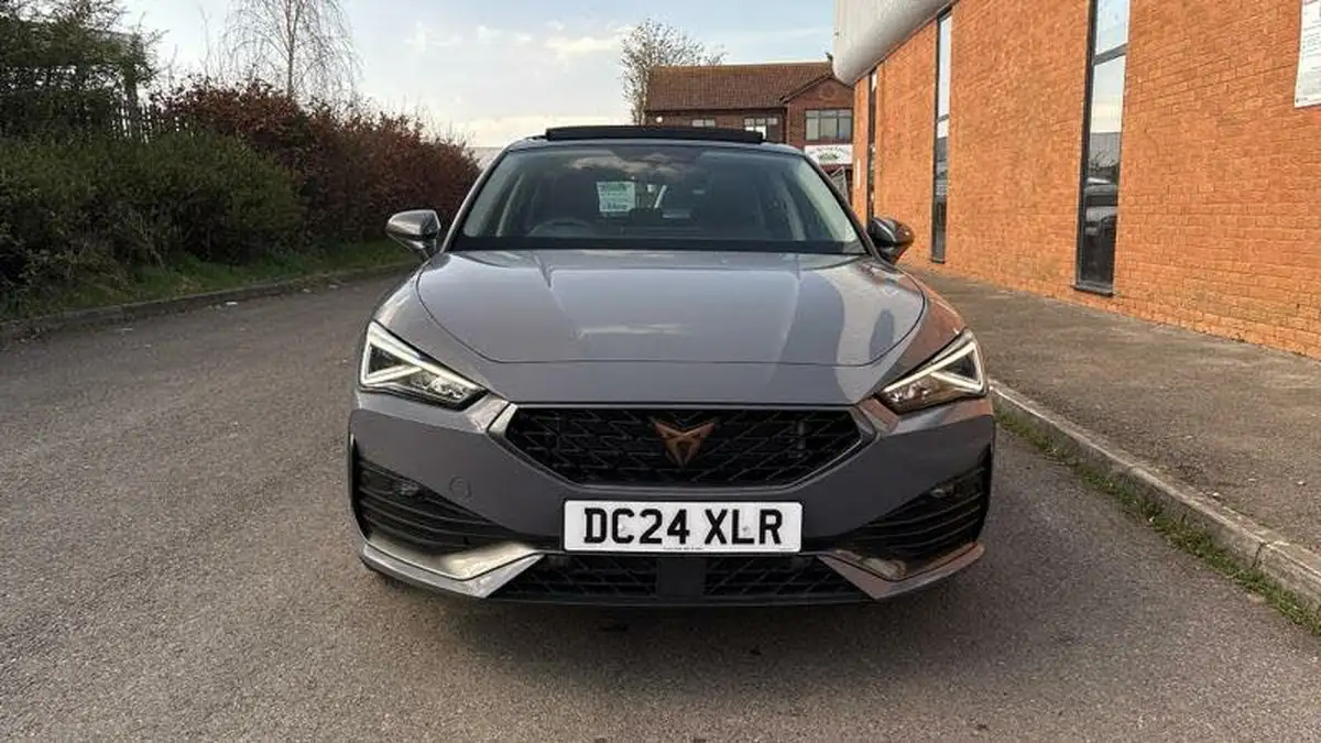 2024-cupra-leon-nf-15-etsi-v1-design-edition-hatchback-big-8