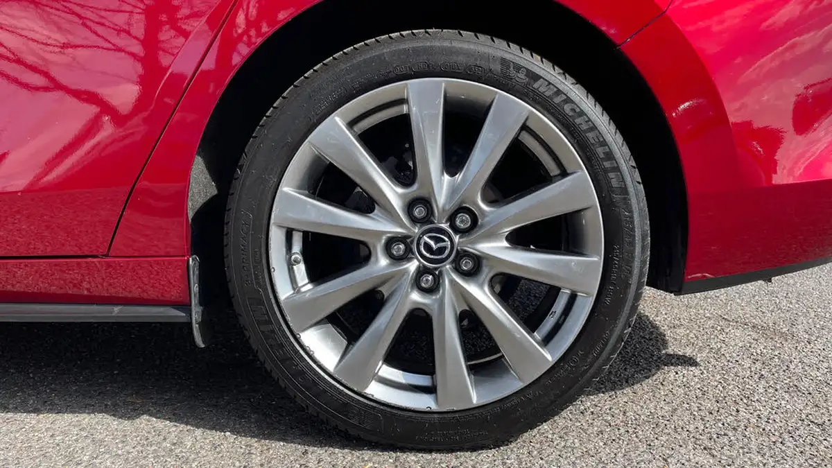 2021-mazda-mazda3-20-gt-sport-186ps-saloon-4d-big-17