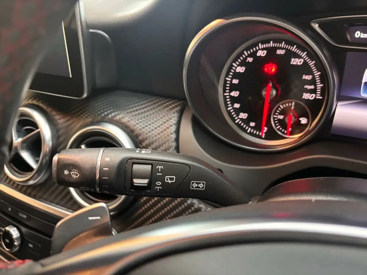 2017-mercedes-benz-a-class-21d-a200d-amg-line-ss-7g-dct-big-47