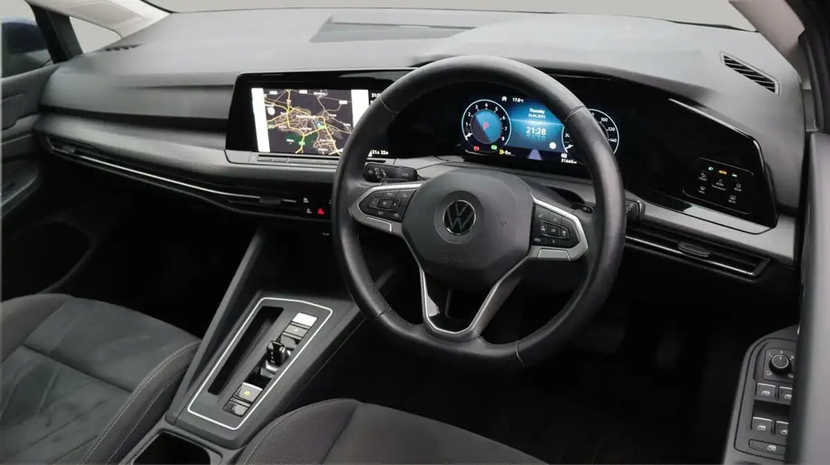 2021-volkswagen-golf-15-etsi-style-150ps-hatchback-big-9