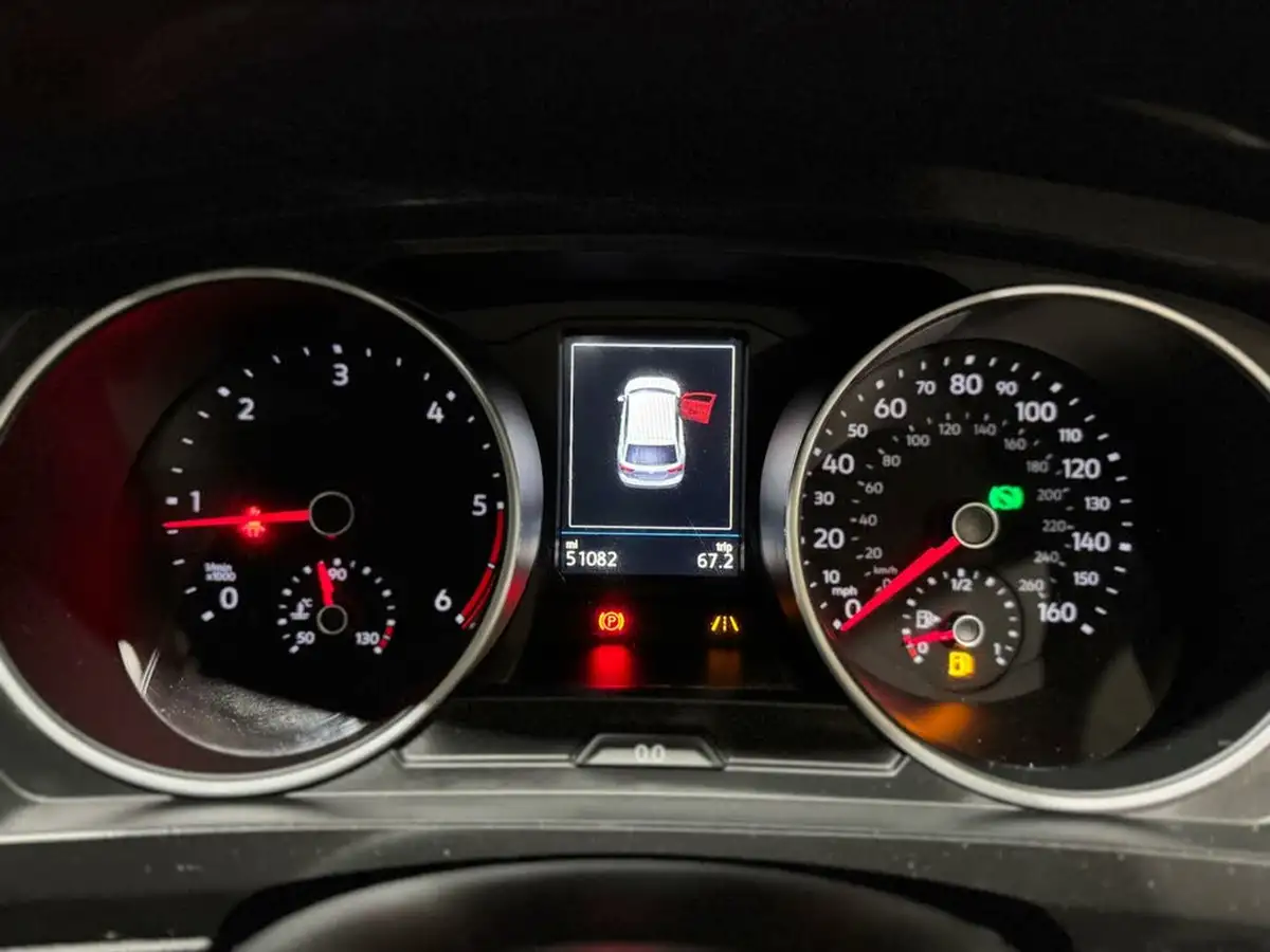 2017-volkswagen-tiguan-20tdi-se-navigation-150ps-ss-dsg-big-20