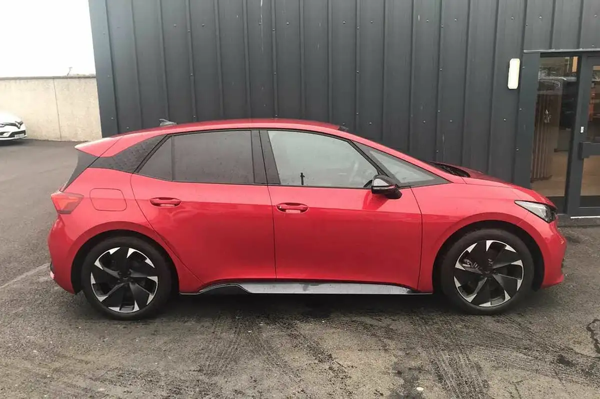 2023-cupra-born-e-v2-230ps-58kwh-e-boost-big-3