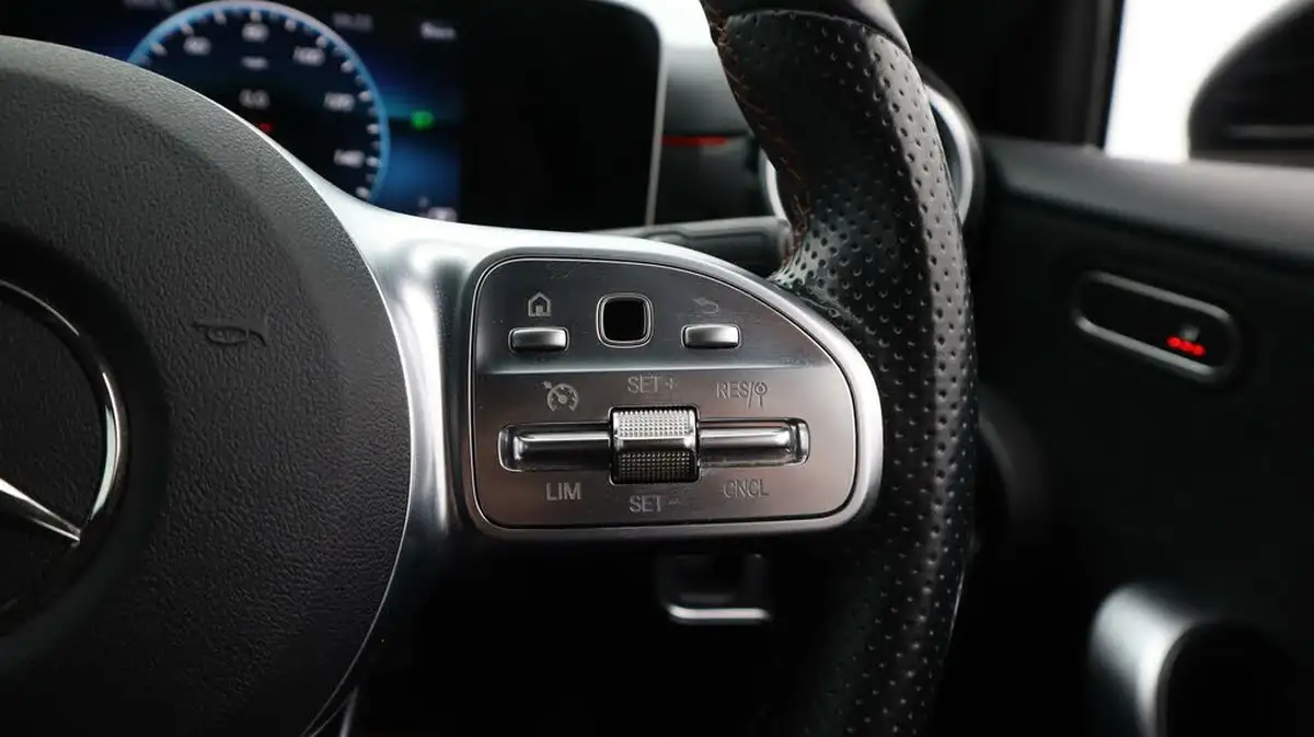 2021-mercedes-benz-a-class-20d-a220d-amg-line-executive-saloon-4d-big-25