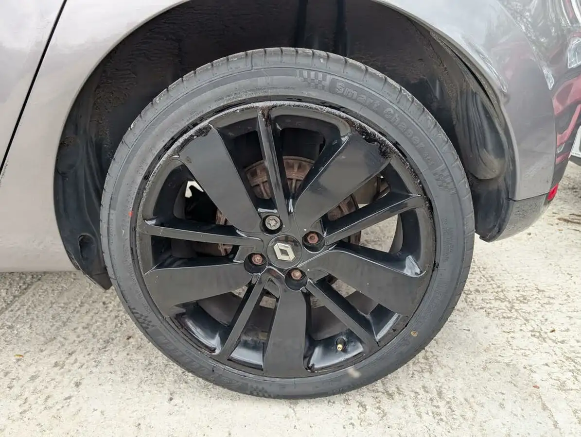 2014-renault-clio-15dci-dynamique-s-medianav-edc-auto-big-20