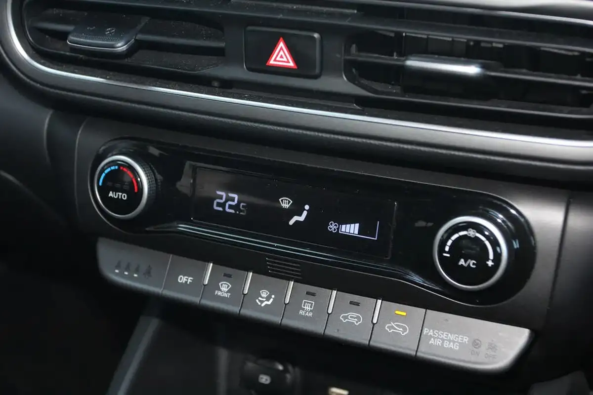 2022-hyundai-kona-10-t-gdi-premium-big-27