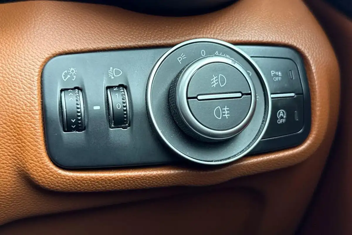 2019-alfa-romeo-giulia-22td-super-big-26