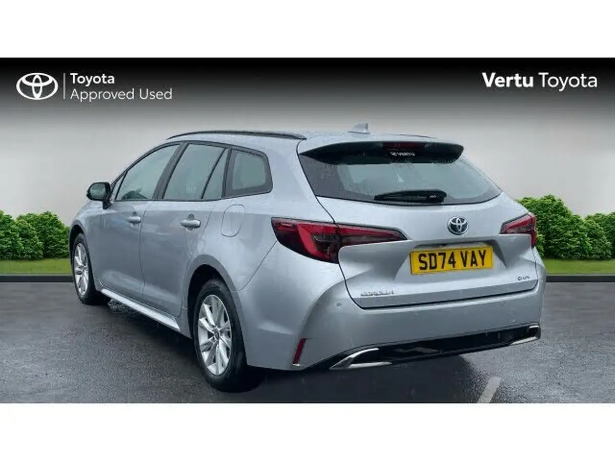 2024-toyota-corolla-18-vvt-i-icon-touring-sports-big-3