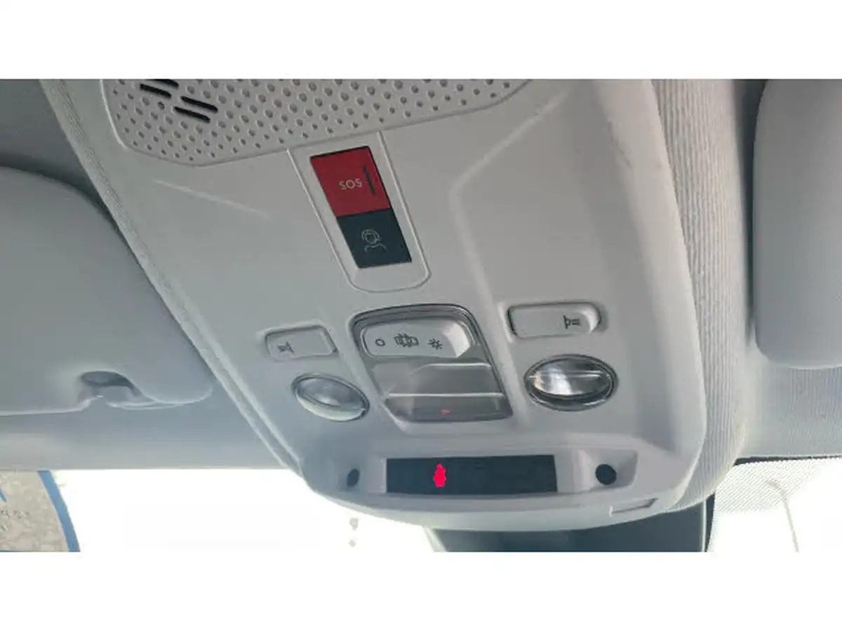 2024-peugeot-208-12-puretech-allure-big-30