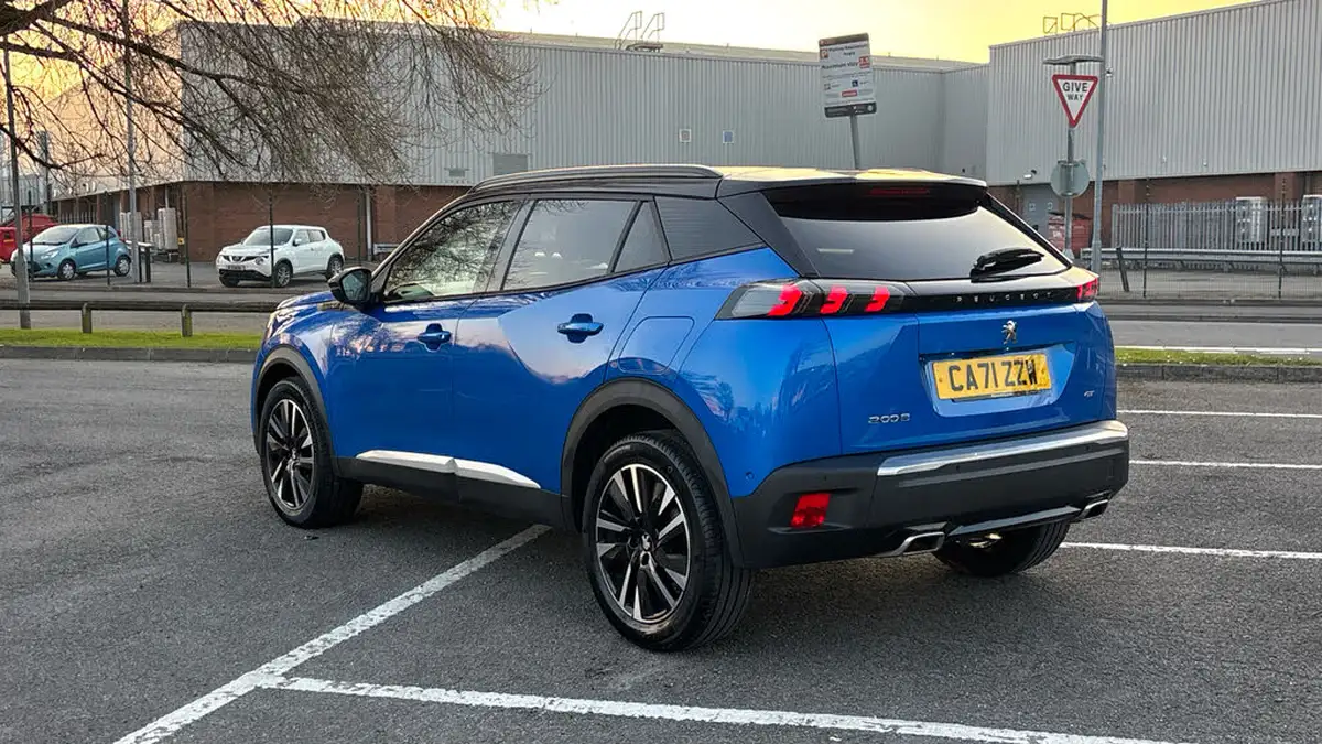 2021-peugeot-2008-suv-12-puretech-gt-premium-130bhp-eat8-big-4