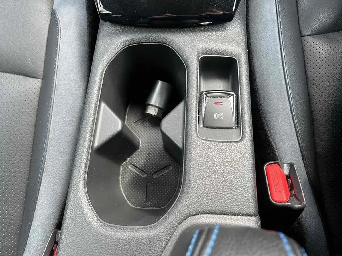 2021-nissan-leaf-e-tekna-big-36
