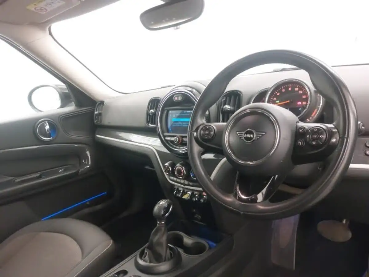 2019-mini-countryman-15-cooper-s-e-phev-classic-big-17