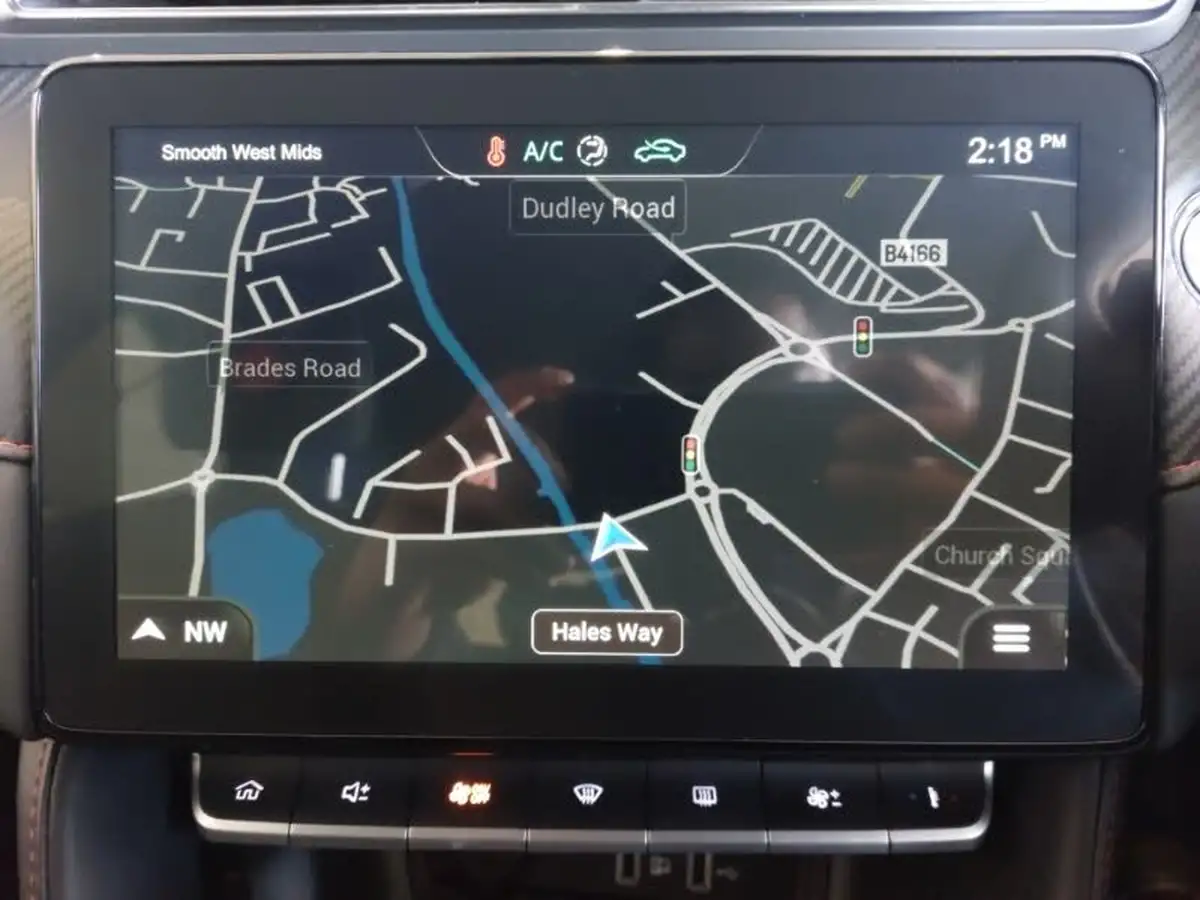2024-mg-zs-suv-10t-gdi-exclusive-big-12