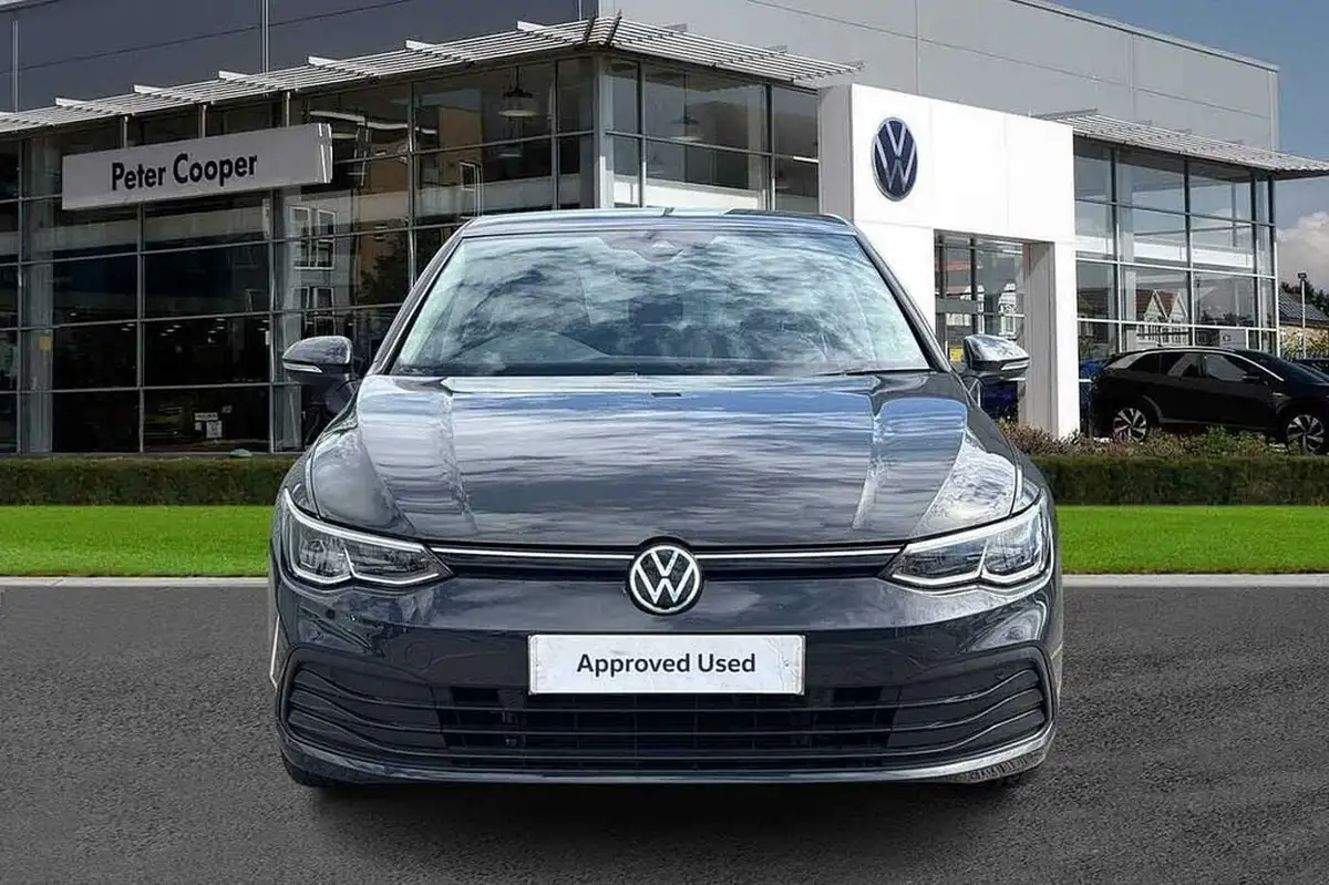 2021-volkswagen-golf-15-tsi-life-130ps-hatchback-big-6