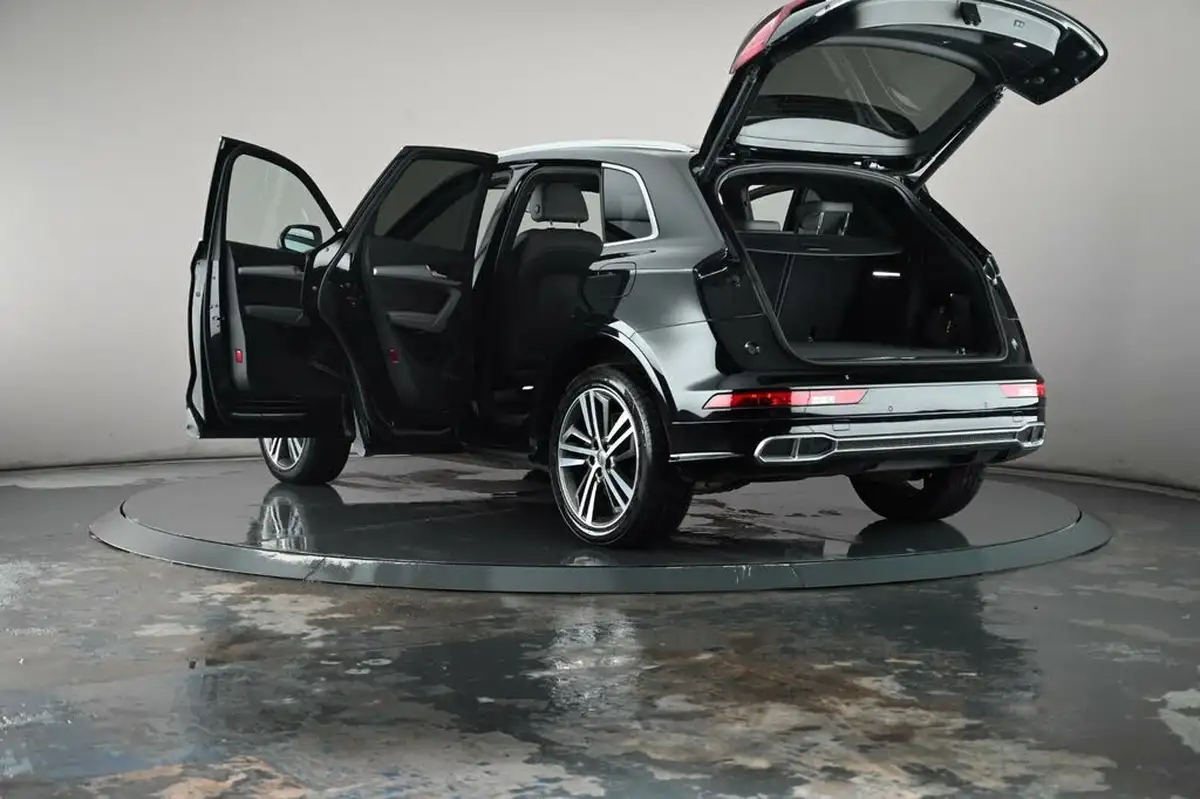 2020-audi-q5-20-55-tfsi-e-s-line-competition-big-44