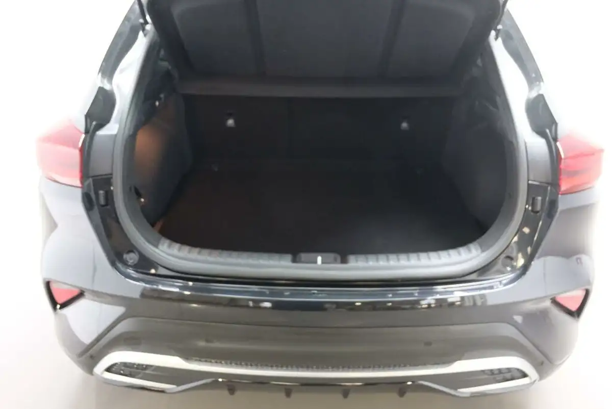 2024-kia-xceed-15-t-gdi-3-dct-big-33