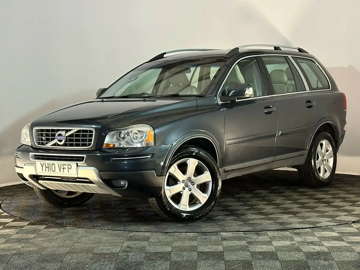 2010-volvo-xc90-24td-d5-se-lux-24d-geartronic-big-2