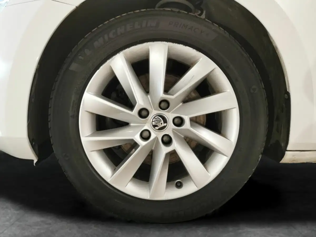 2021-skoda-superb-20tdi-se-150ps-estate-big-23