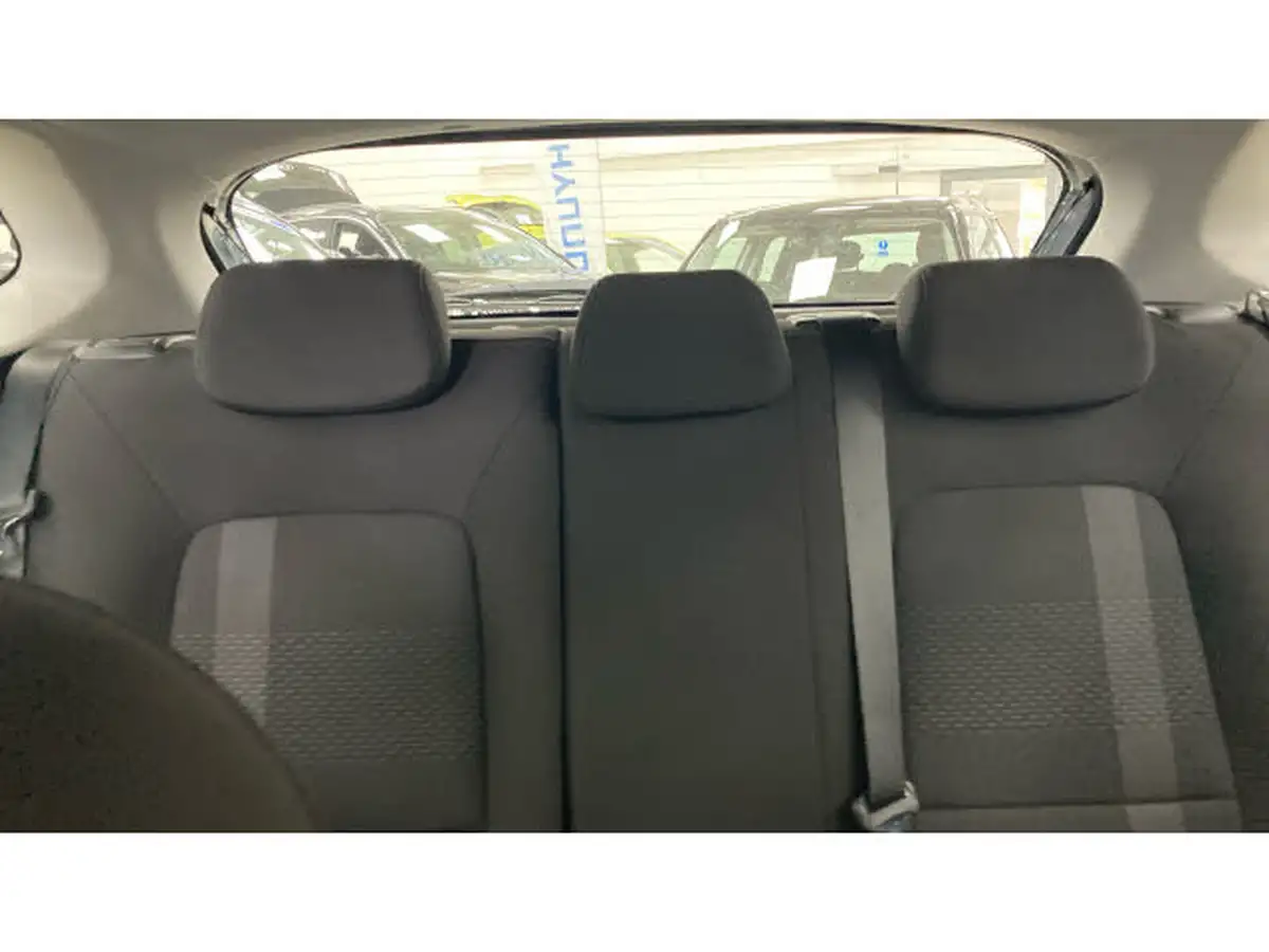 2025-hyundai-i20-10-t-gdi-advance-big-14