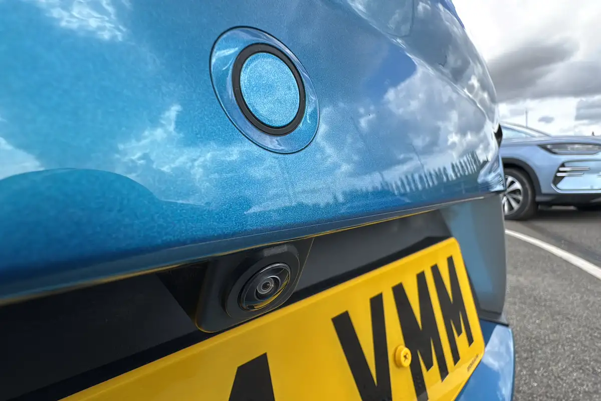 2024-byd-dolphin-e-design-big-31