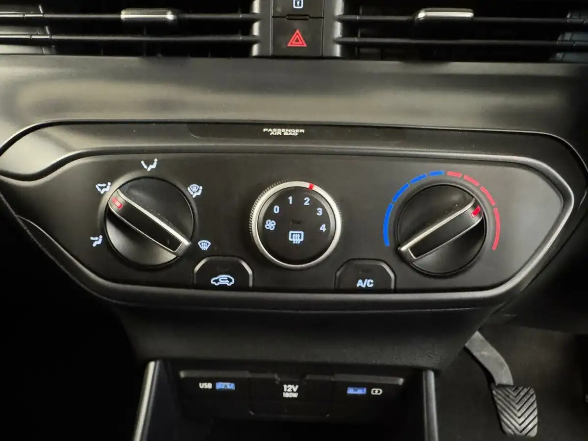 2022-hyundai-i20-10-t-gdi-se-connect-eclutch-imt-big-26