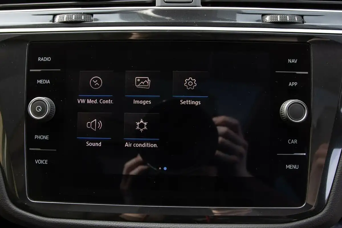 2018-volkswagen-tiguan-20tdi-sel-150ps-ss-dsg-big-23