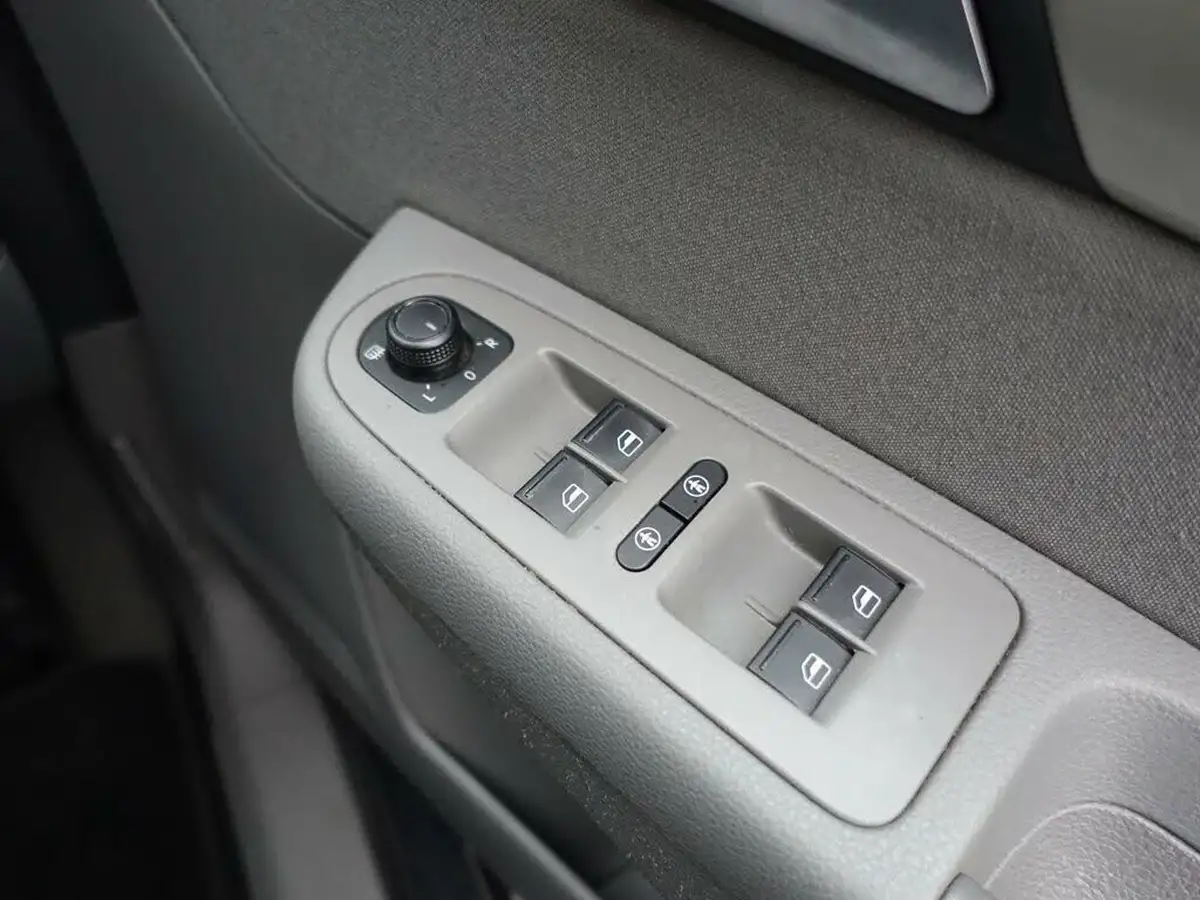 2016-seat-alhambra-20tdi-s-ecomotive-big-26