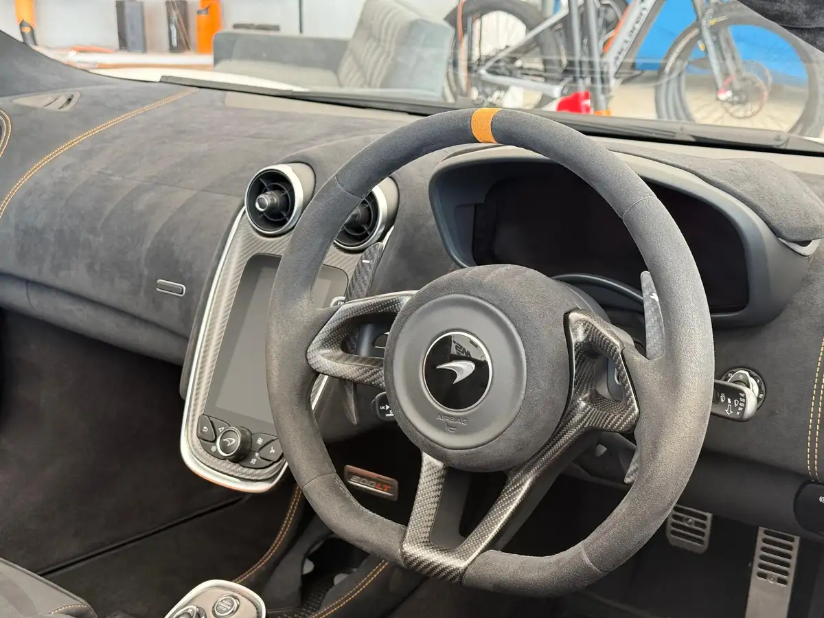 2019-mclaren-600lt-spider-big-11
