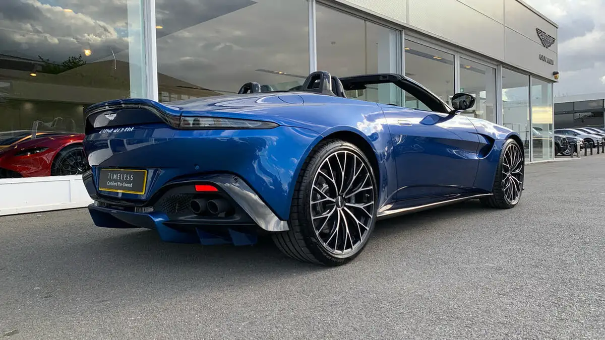 2024-aston-martin-vantage-40-v8-vantage-roadster-auto-big-18