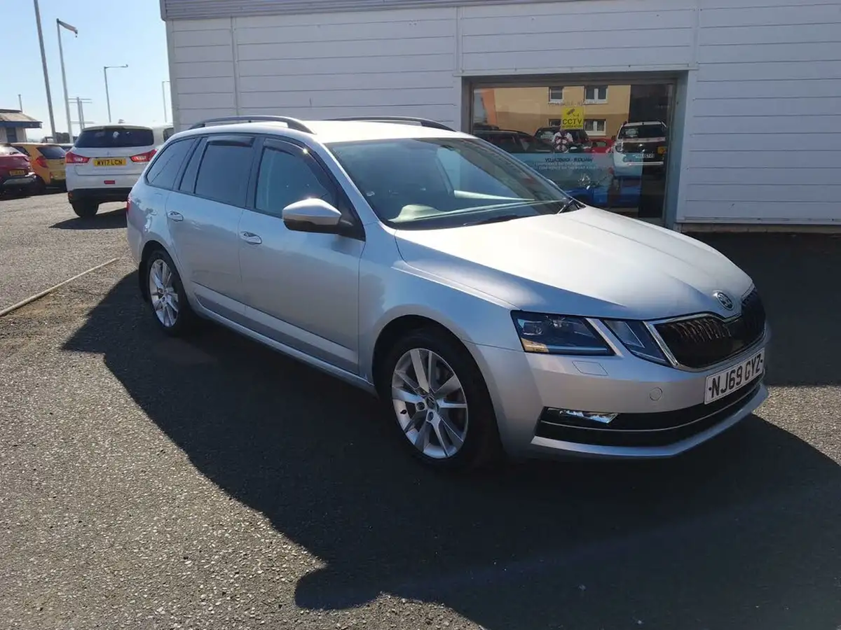 2019-skoda-octavia-20tdi-se-l-estate-dsg-big-4
