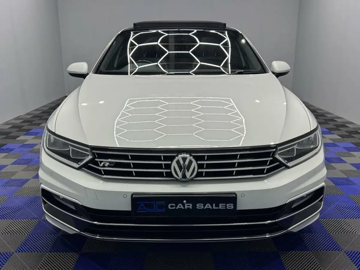 2017-volkswagen-passat-20tdi-r-line-190ps-ss-saloon-4d-big-5