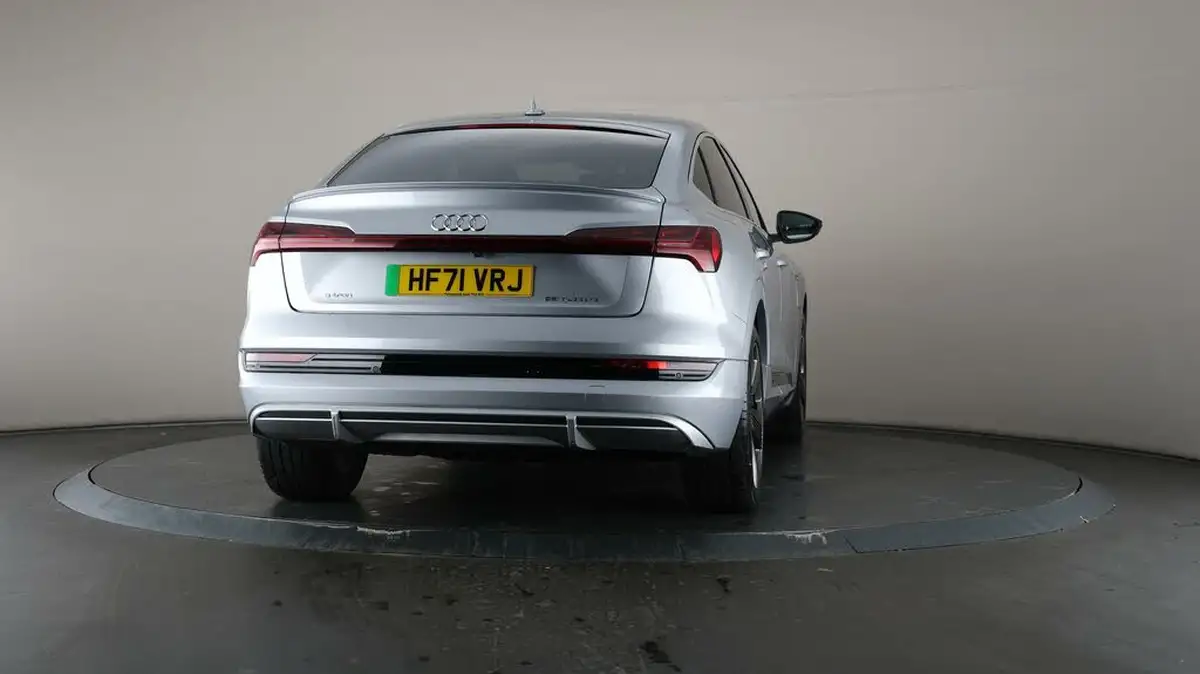 2021-audi-e-tron-55e-s-line-sportback-big-65