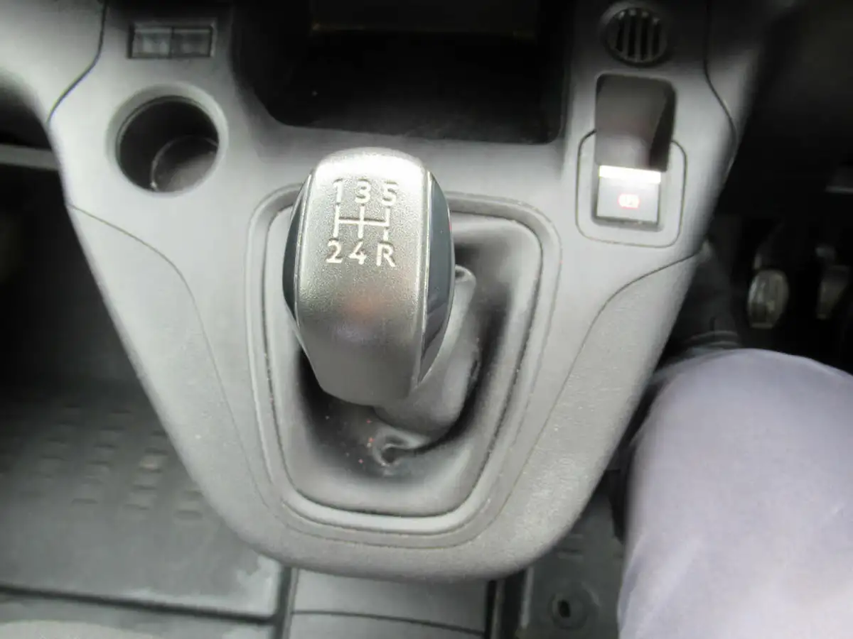 2020-citroen-berlingo-15bluehdi-650-enterprise-ss-big-17