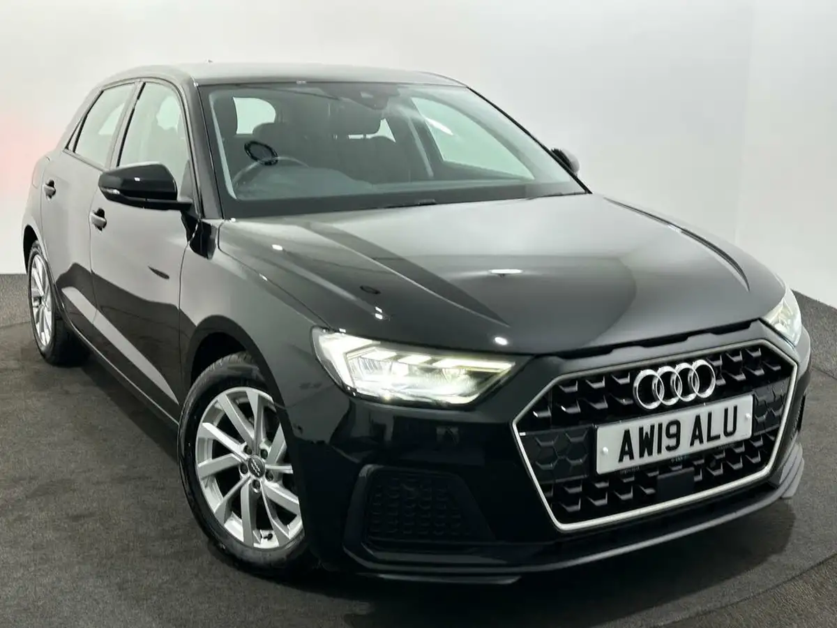 2019-audi-a1-10-30-tfsi-sport-big-52