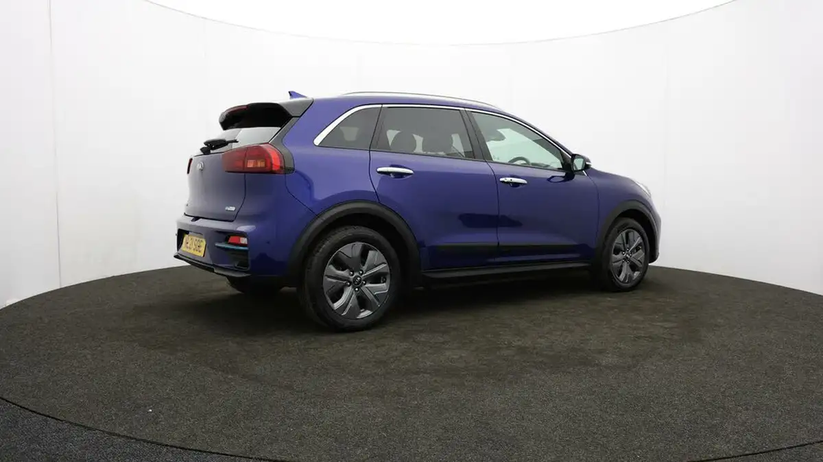 2021-kia-e-niro-ev-3-big-25