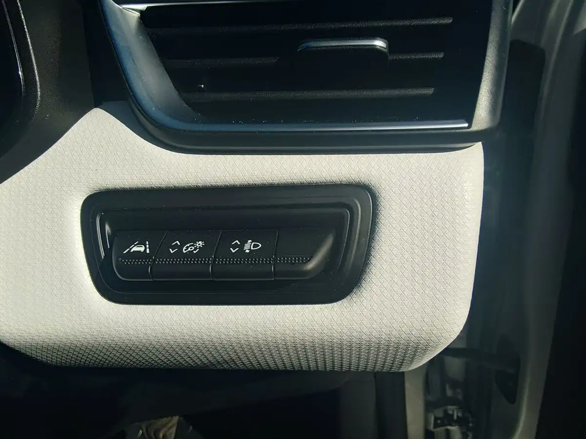 2022-renault-clio-10-tce-se-edition-big-32