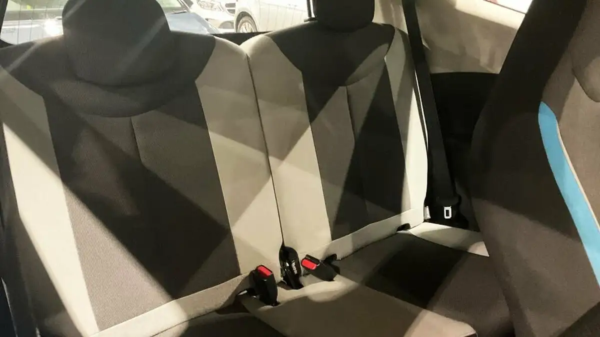 2015-toyota-aygo-10-vvt-i-x-cite-2-69bhp-x-nav-3d-big-9