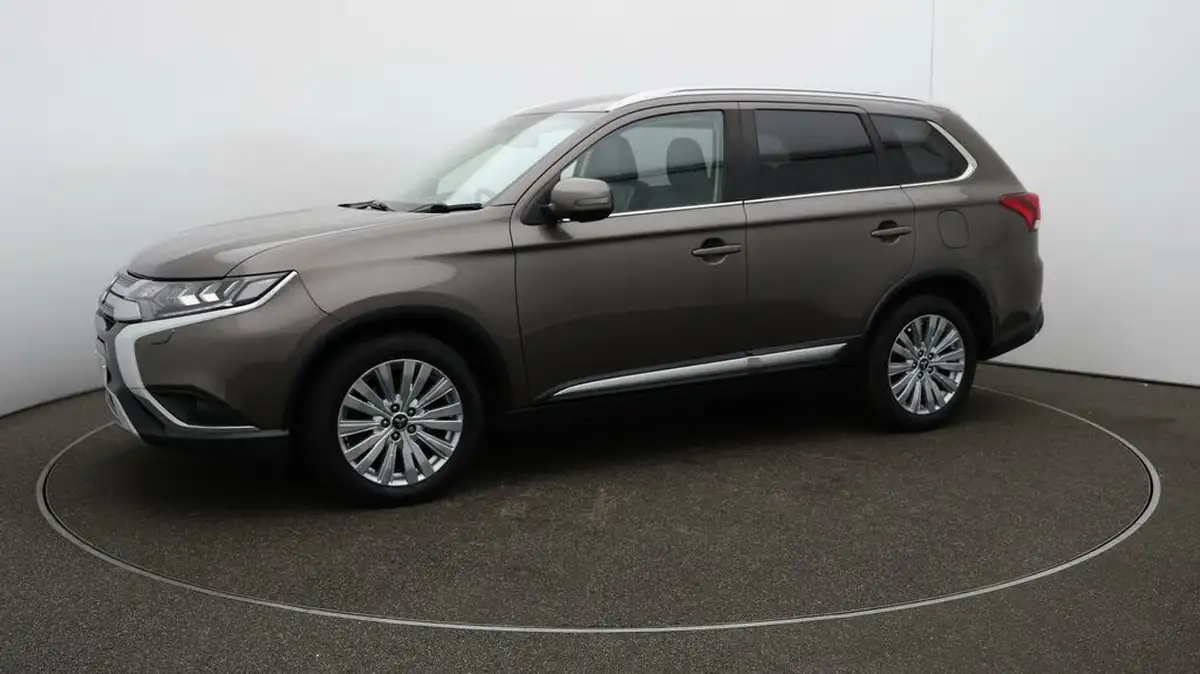2019-mitsubishi-outlander-20-exceed-big-59