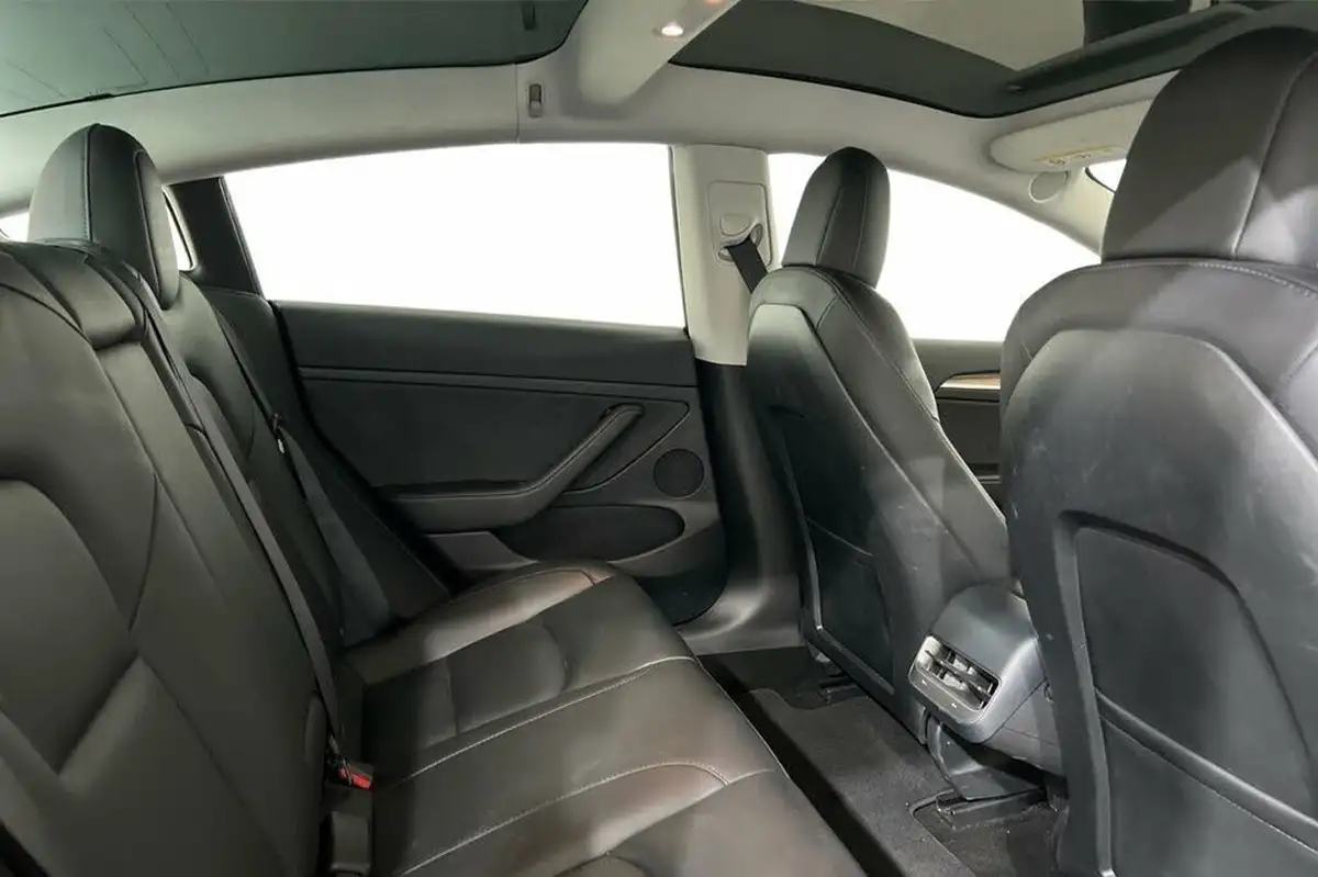 2021-tesla-model-3-e-long-range-4x4-big-7