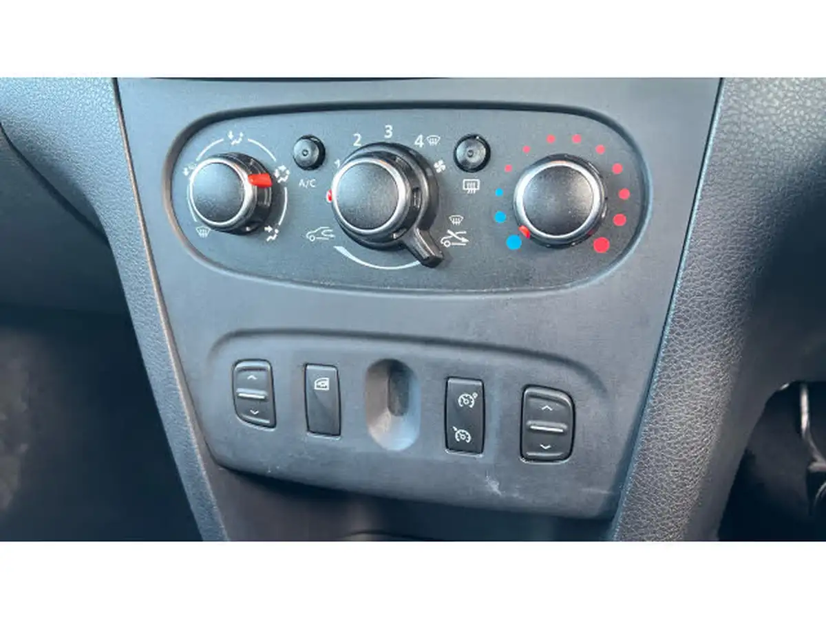 2019-dacia-sandero-stepway-09-tce-comfort-big-23