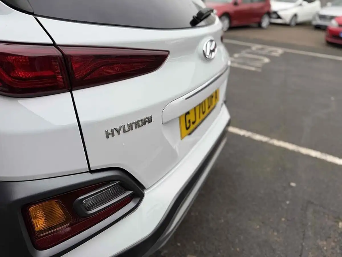 2020-hyundai-kona-16-gdi-premium-big-26