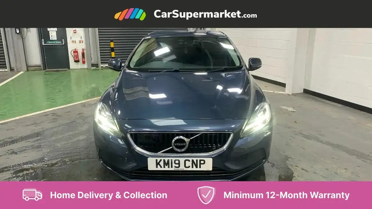 2019-volvo-v40-20td-d2-momentum-edition-big-1