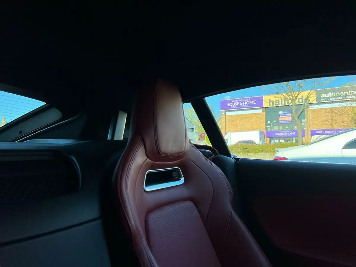 2021-jaguar-f-type-big-50