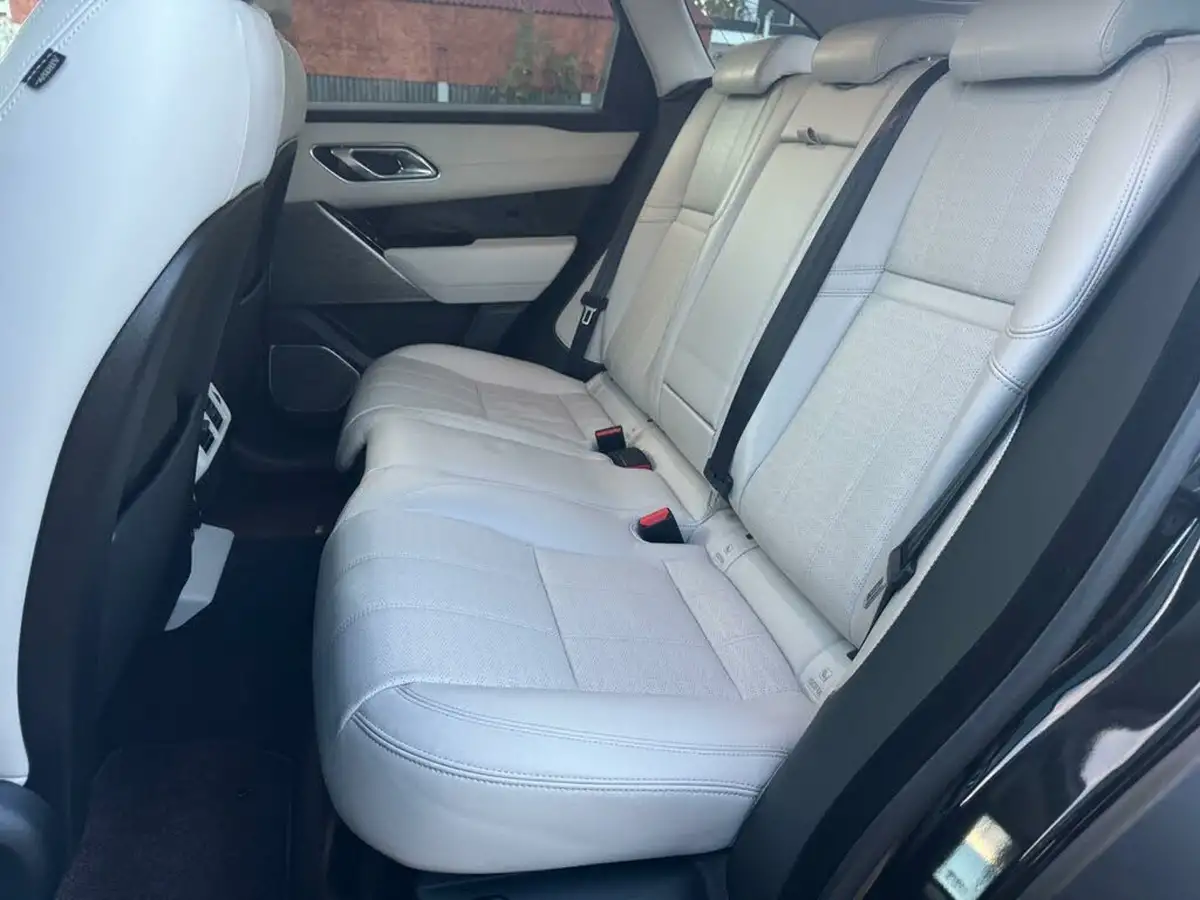 2018-land-rover-range-rover-velar-20-d240-r-dynamic-hse-big-38