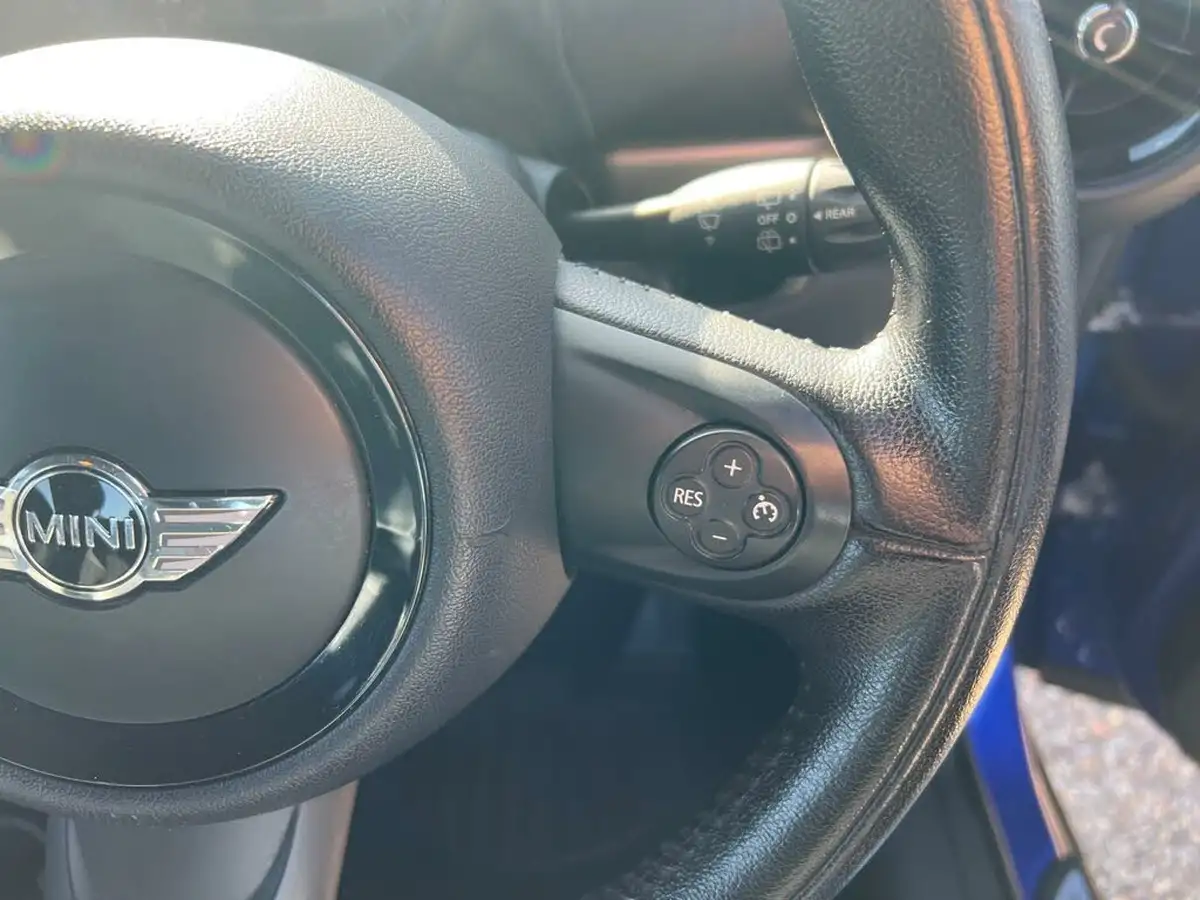 2015-mini-paceman-16-cooper-big-16